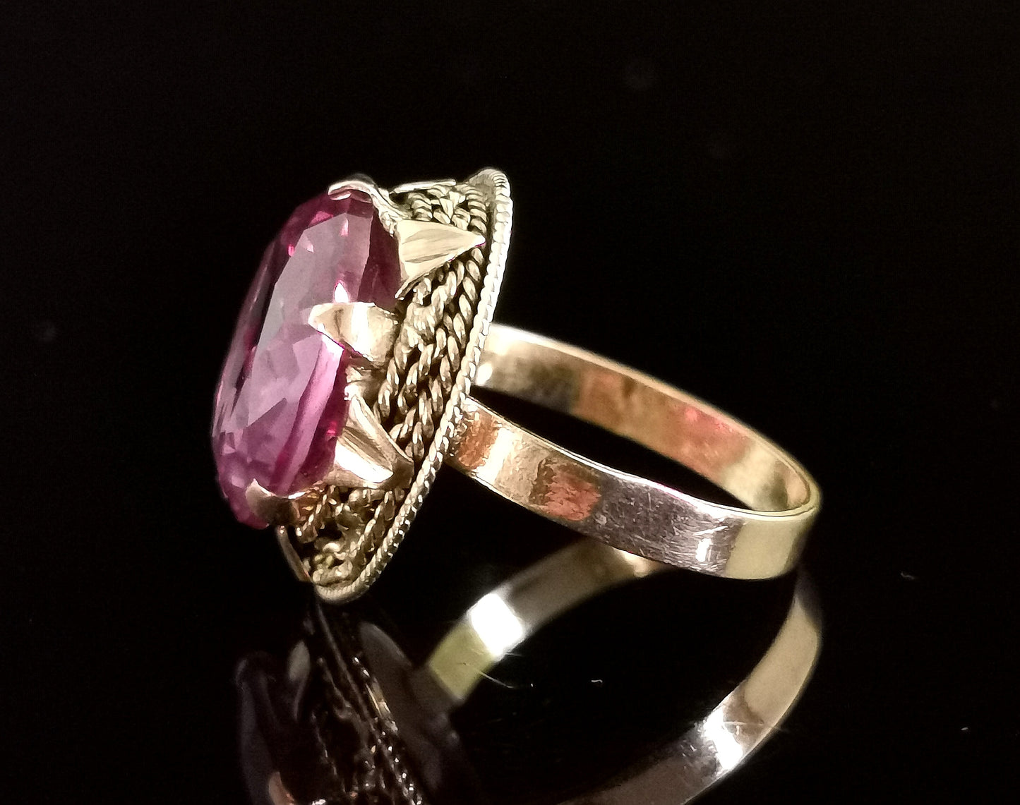Vintage Colour change sapphire cocktail ring, 12ct gold, Egyptian