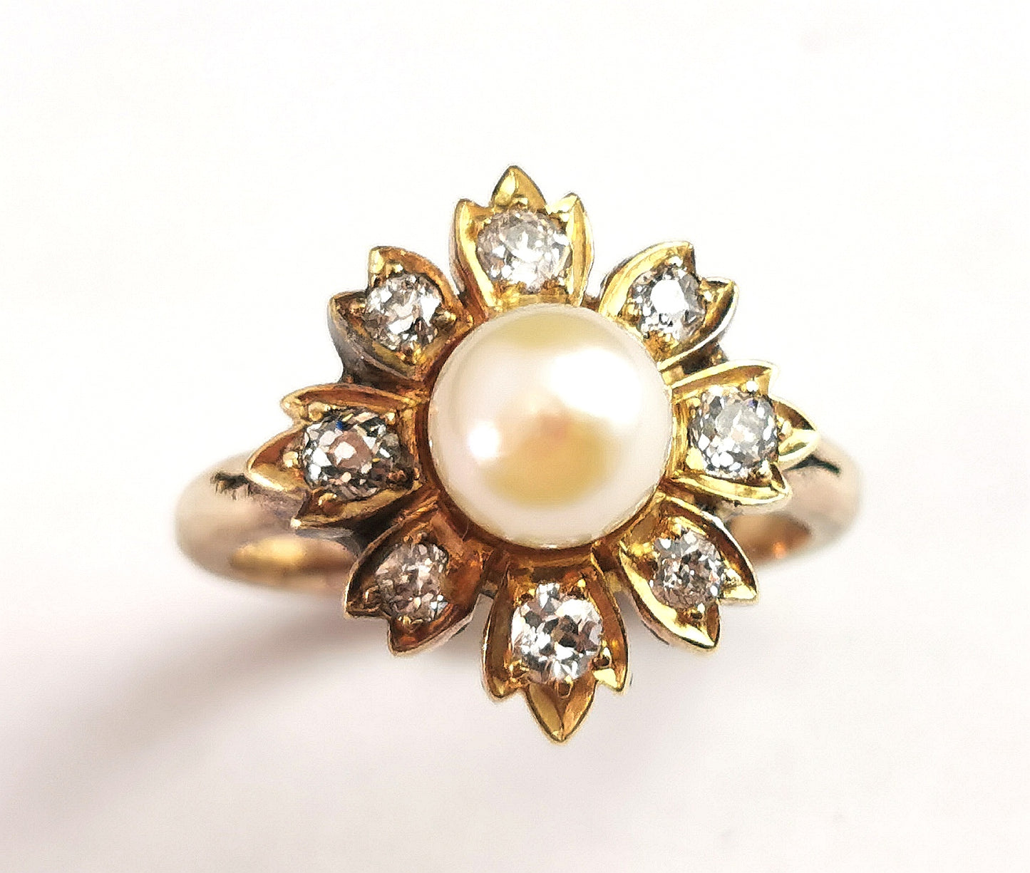 Antique Diamond and pearl flower ring, 9ct gold