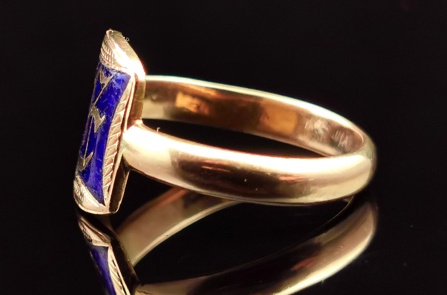 Antique 15ct Rose gold monogram signet ring, Blue enamel