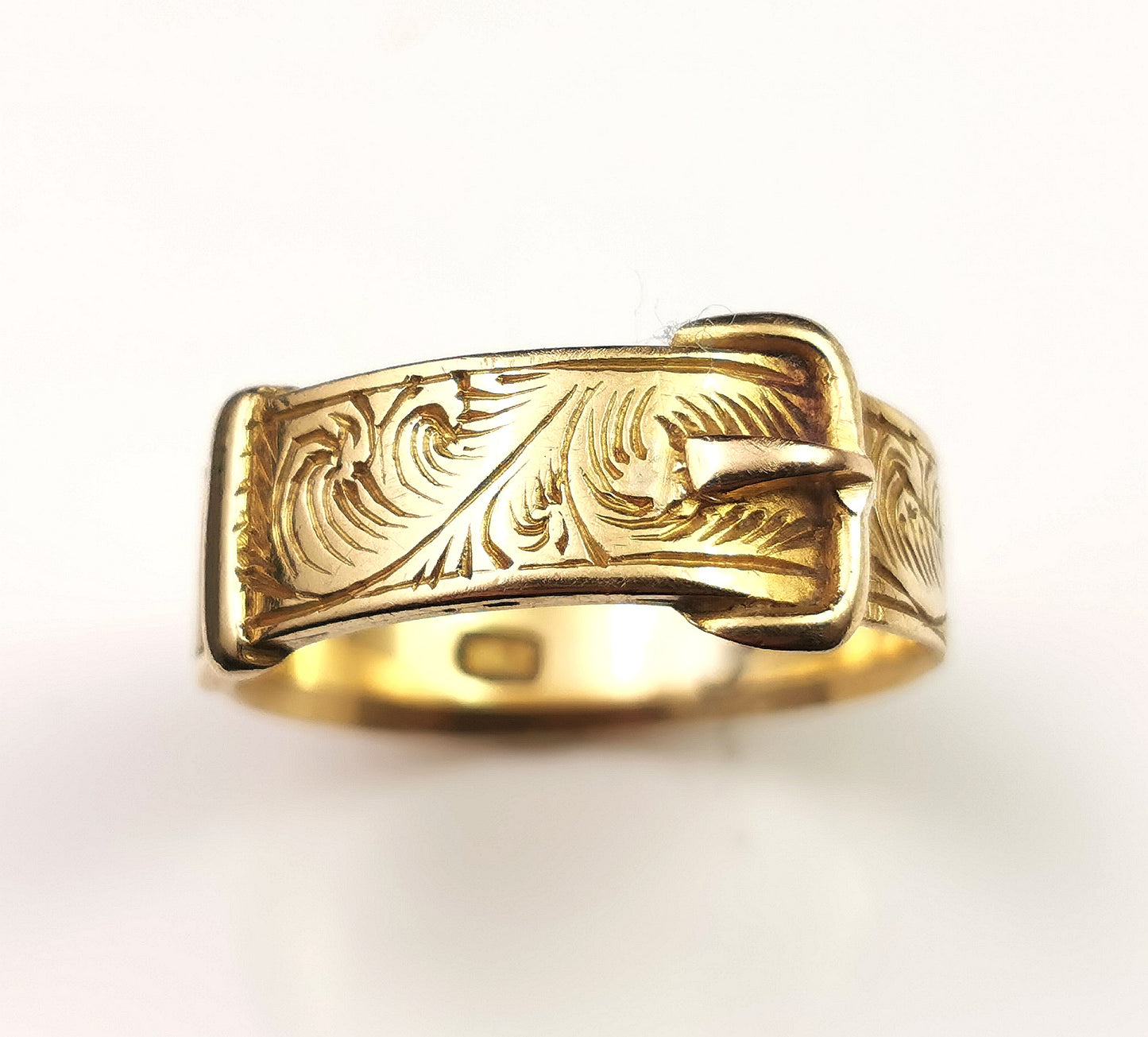 Antique 18ct gold Buckle ring, engraved band