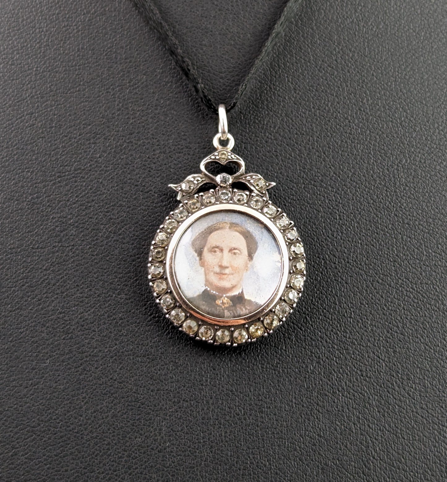 Antique paste locket pendant, portrait, 900 silver