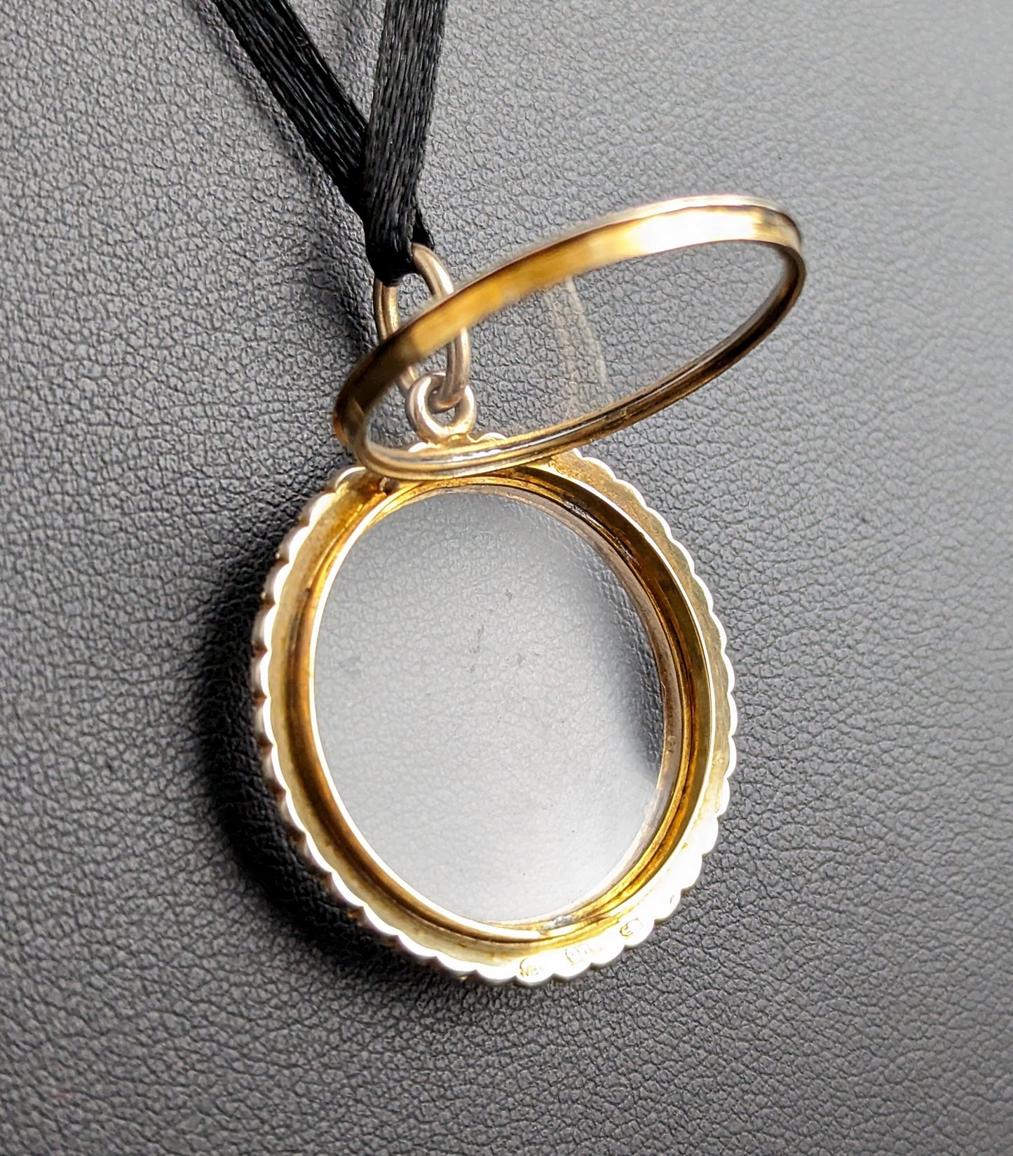 Antique pearl shaker locket, 9ct gold, Murrle Bennett