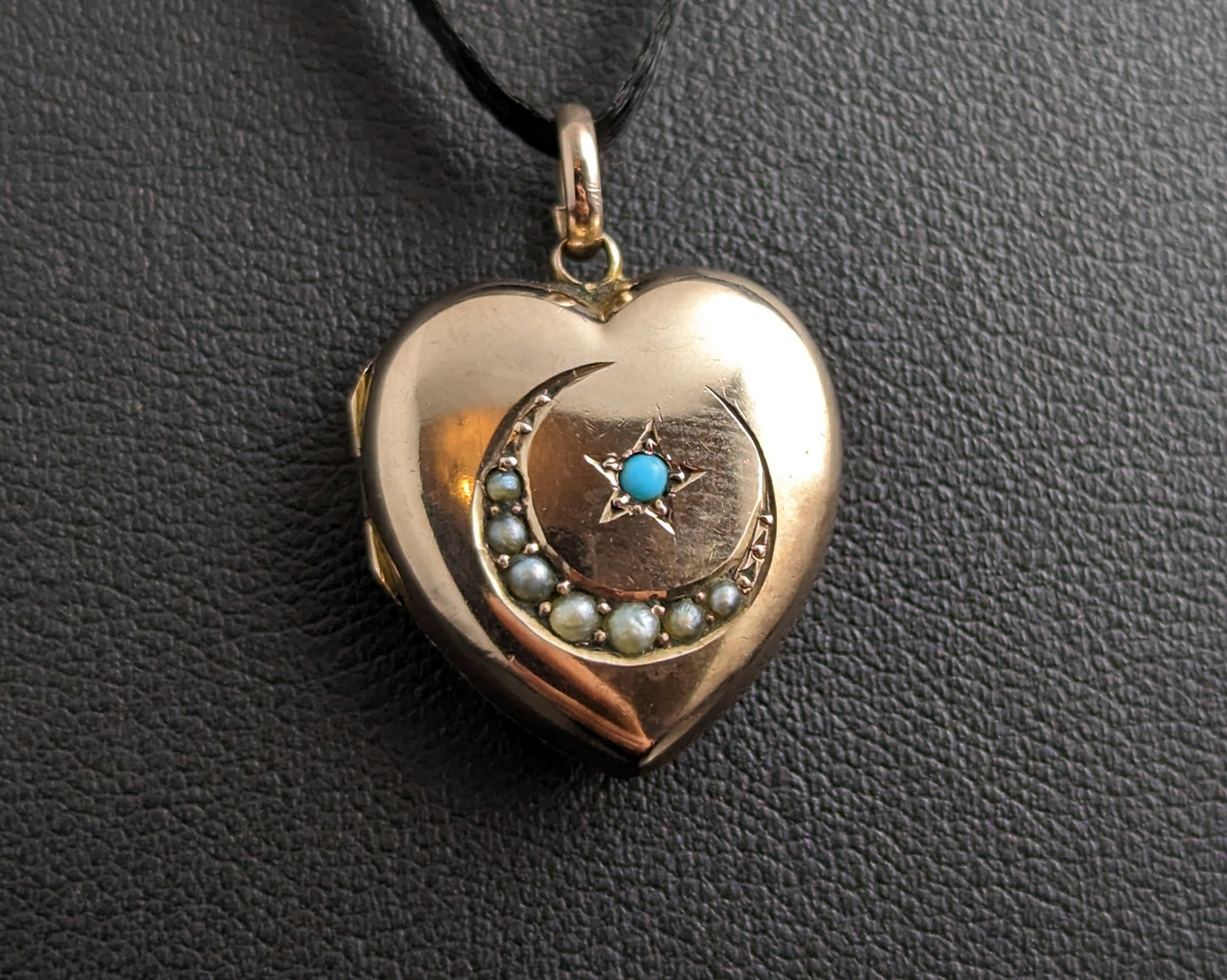 Antique Heart locket, Crescent Moon and Star, 9ct gold front and back