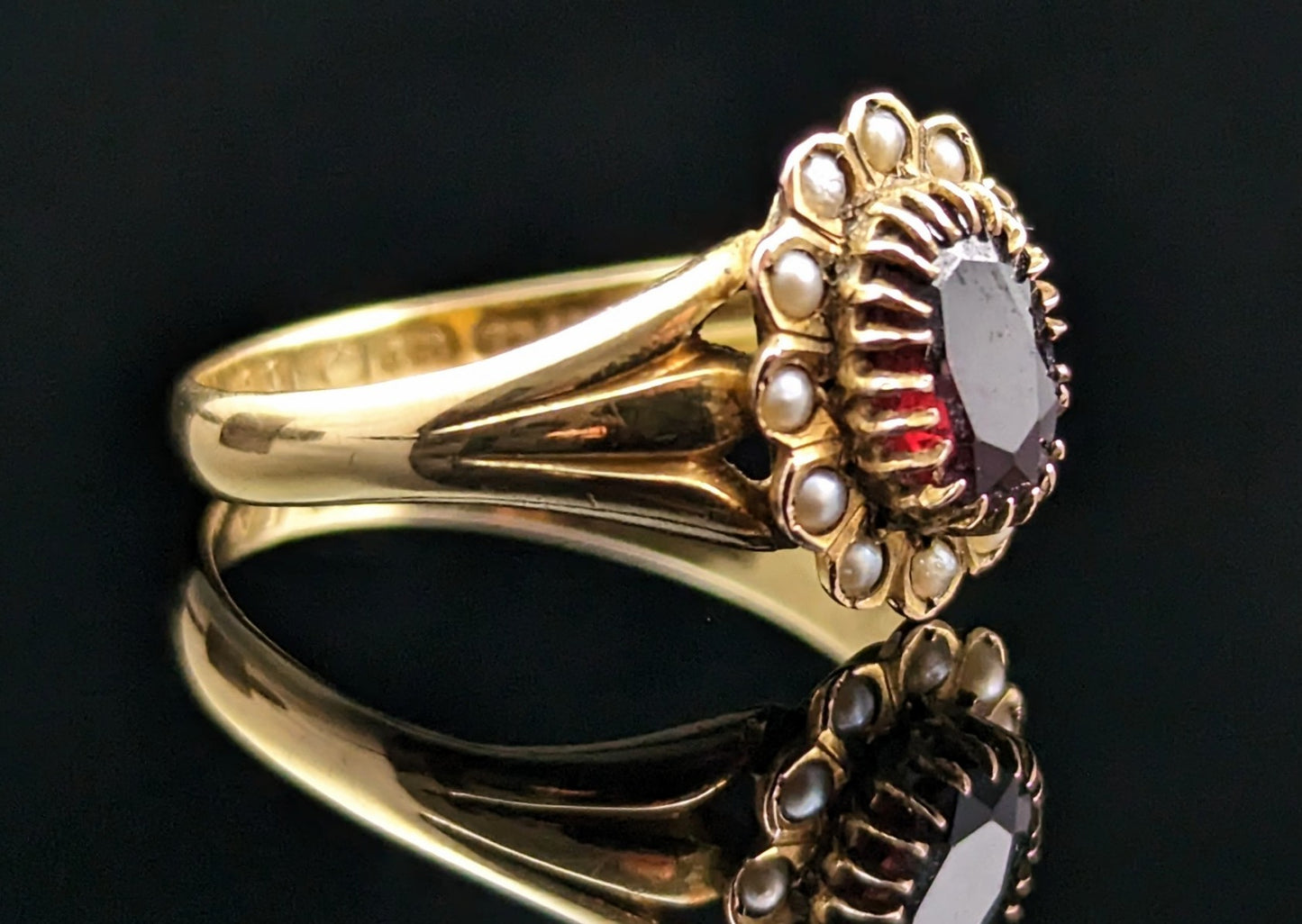 Antique Garnet and Pearl cluster ring, 18ct yellow gold, Edwardian