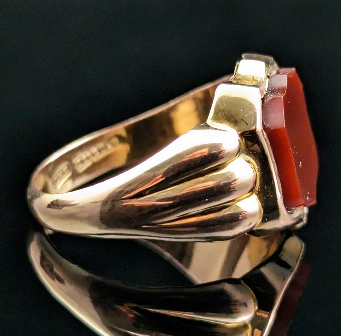 Antique Carnelian signet ring, 9ct gold, Shield shaped