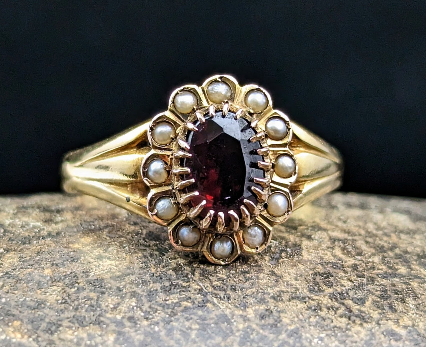 Antique Garnet and Pearl cluster ring, 18ct yellow gold, Edwardian