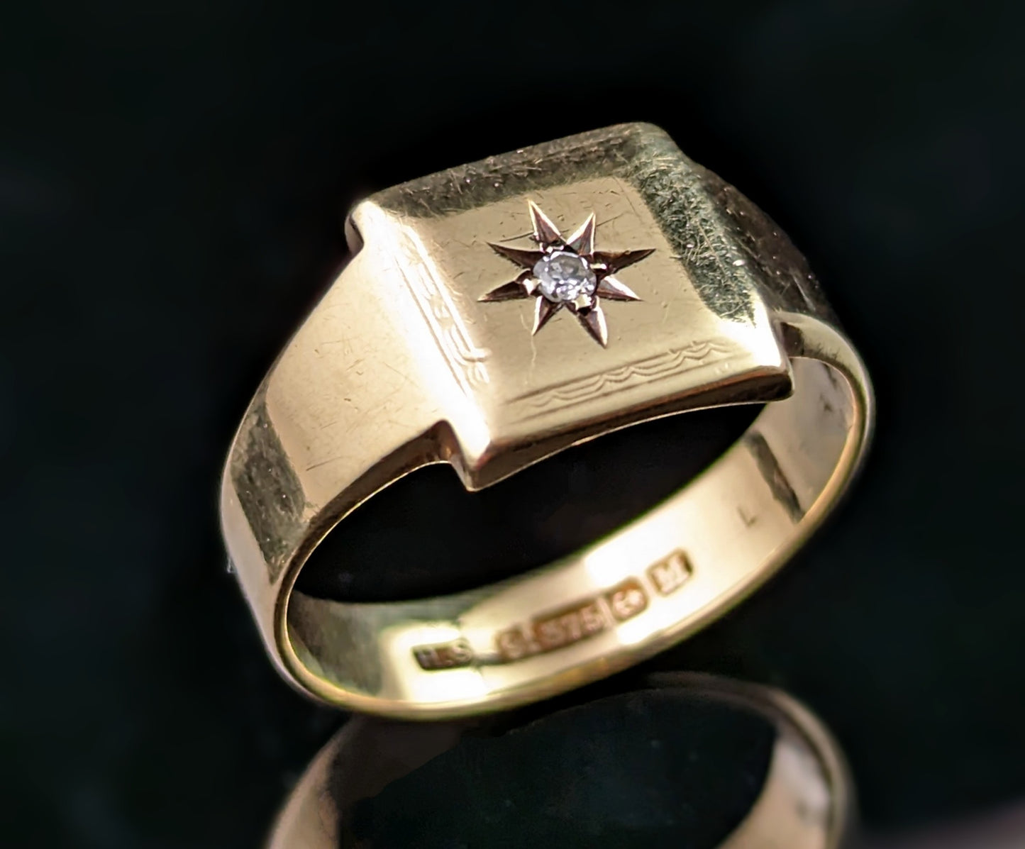 Vintage Gypsy set Diamond signet ring, 9ct gold, Art Deco