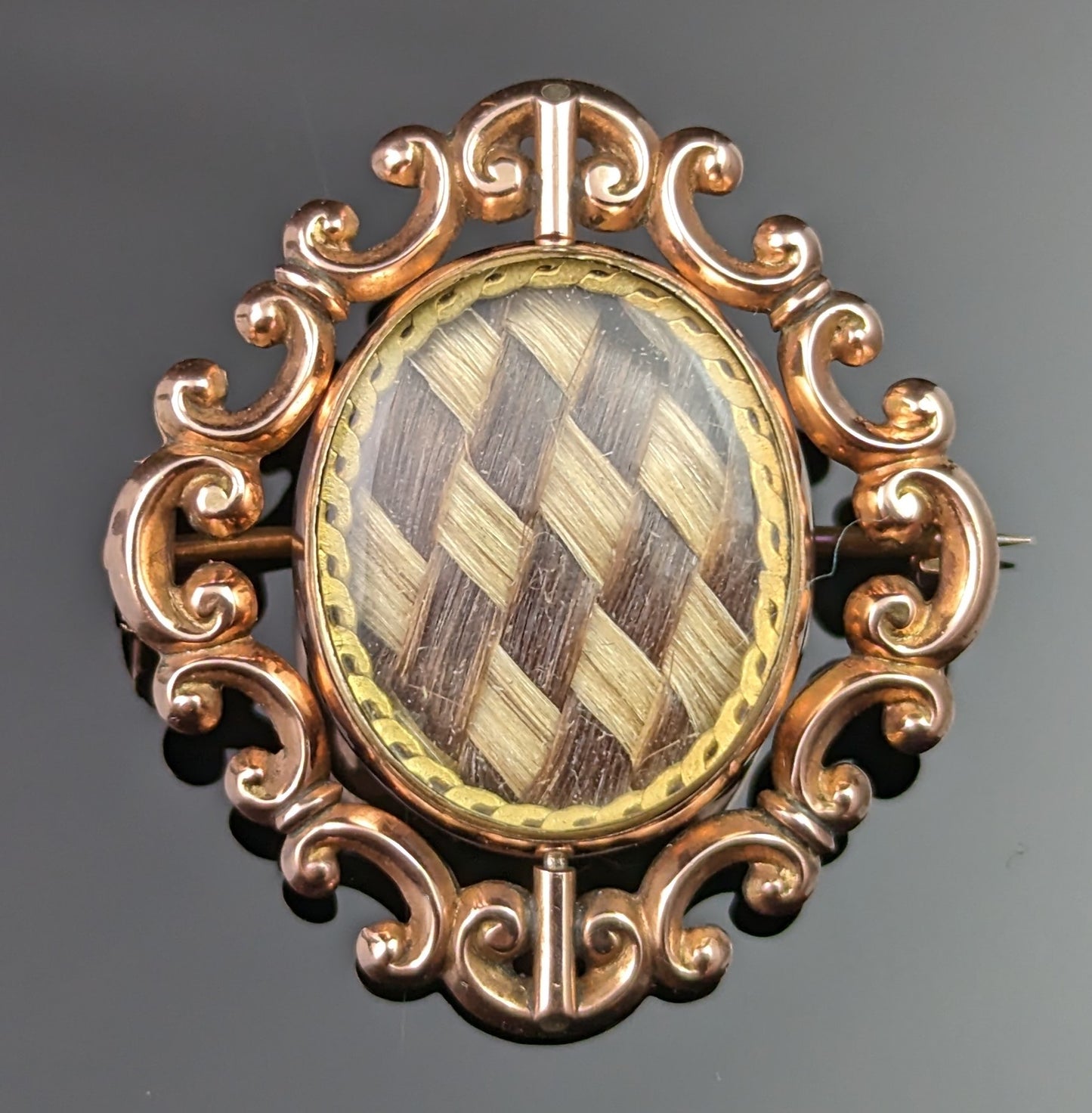 Antique Victorian Swivel Mourning brooch, 9ct gold and hairwork