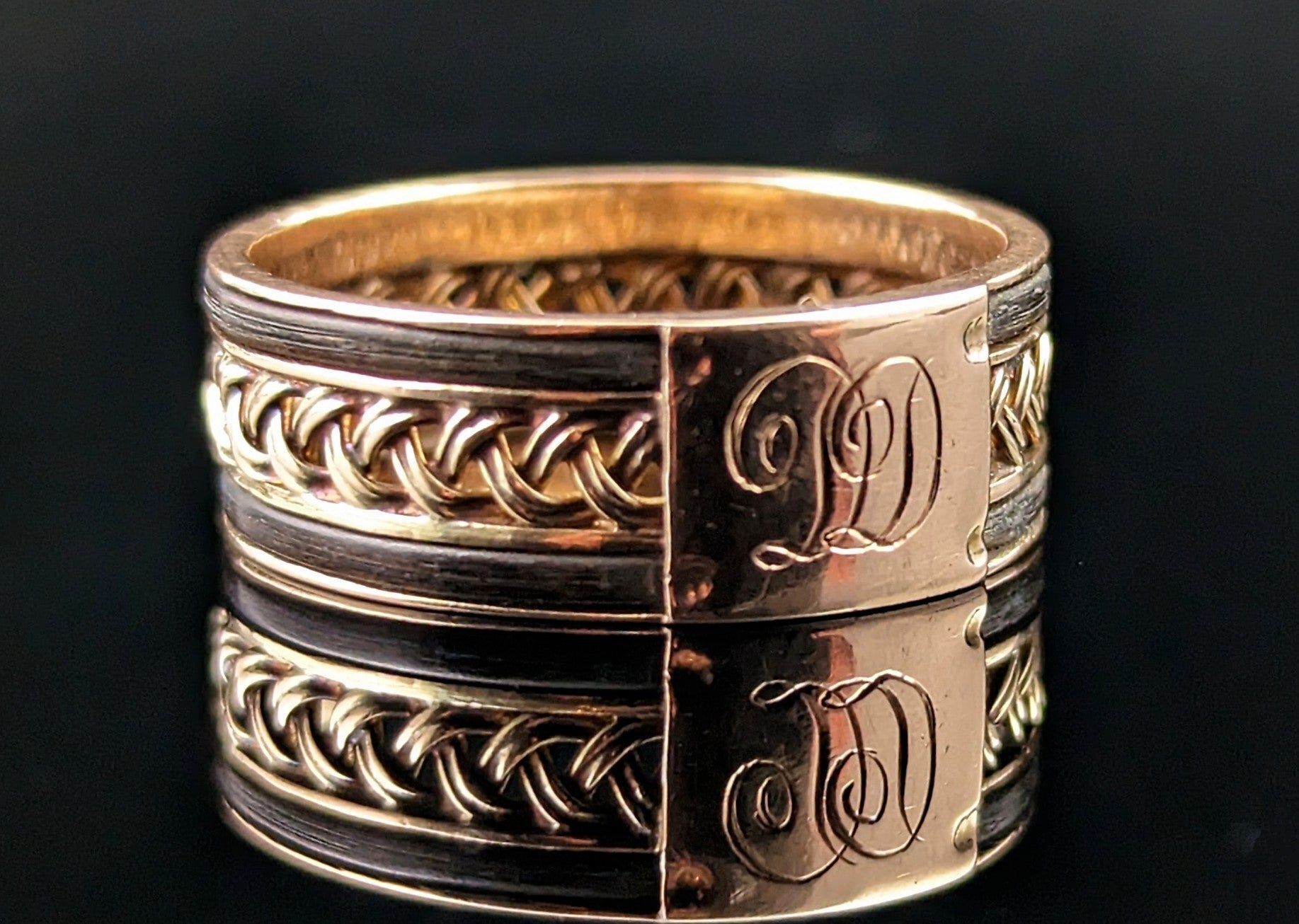 Antique 14ct gold plaited band ring Monogrammed StolenAttic