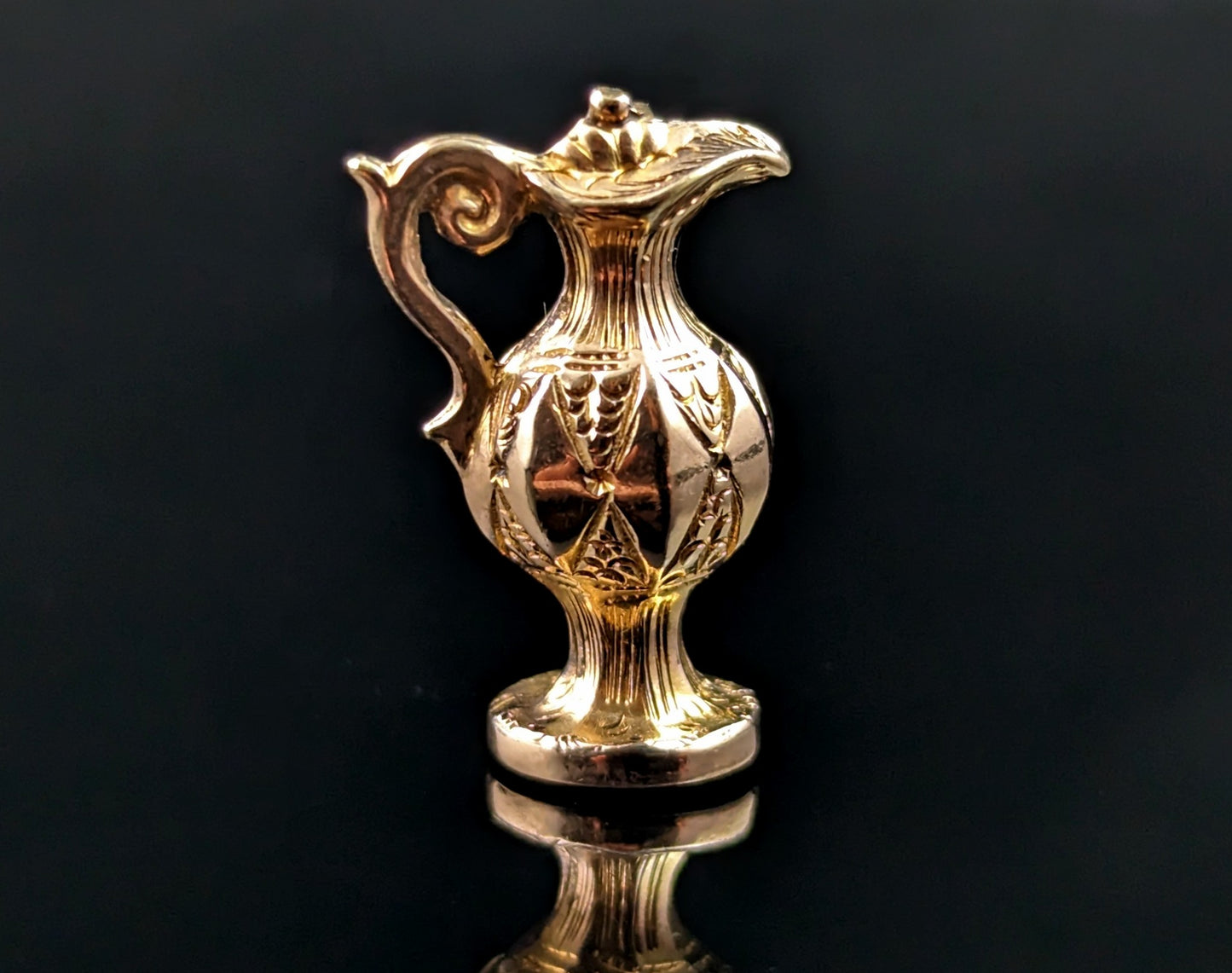 Antique 9ct gold novelty seal fob pendant, Carnelian, Jug