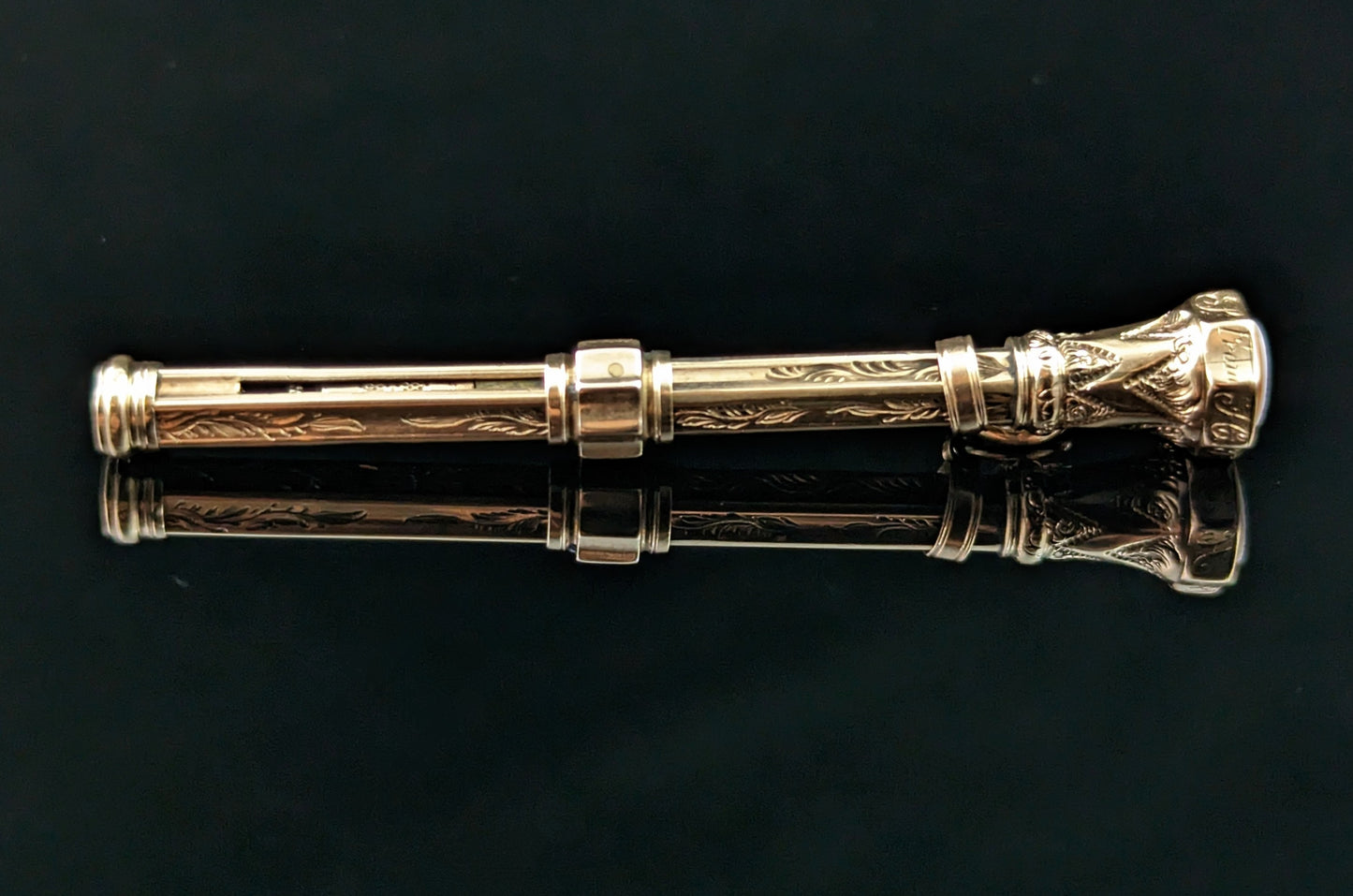 Antique 9ct gold propelling pencil, Sardonyx, Pendant, Victorian