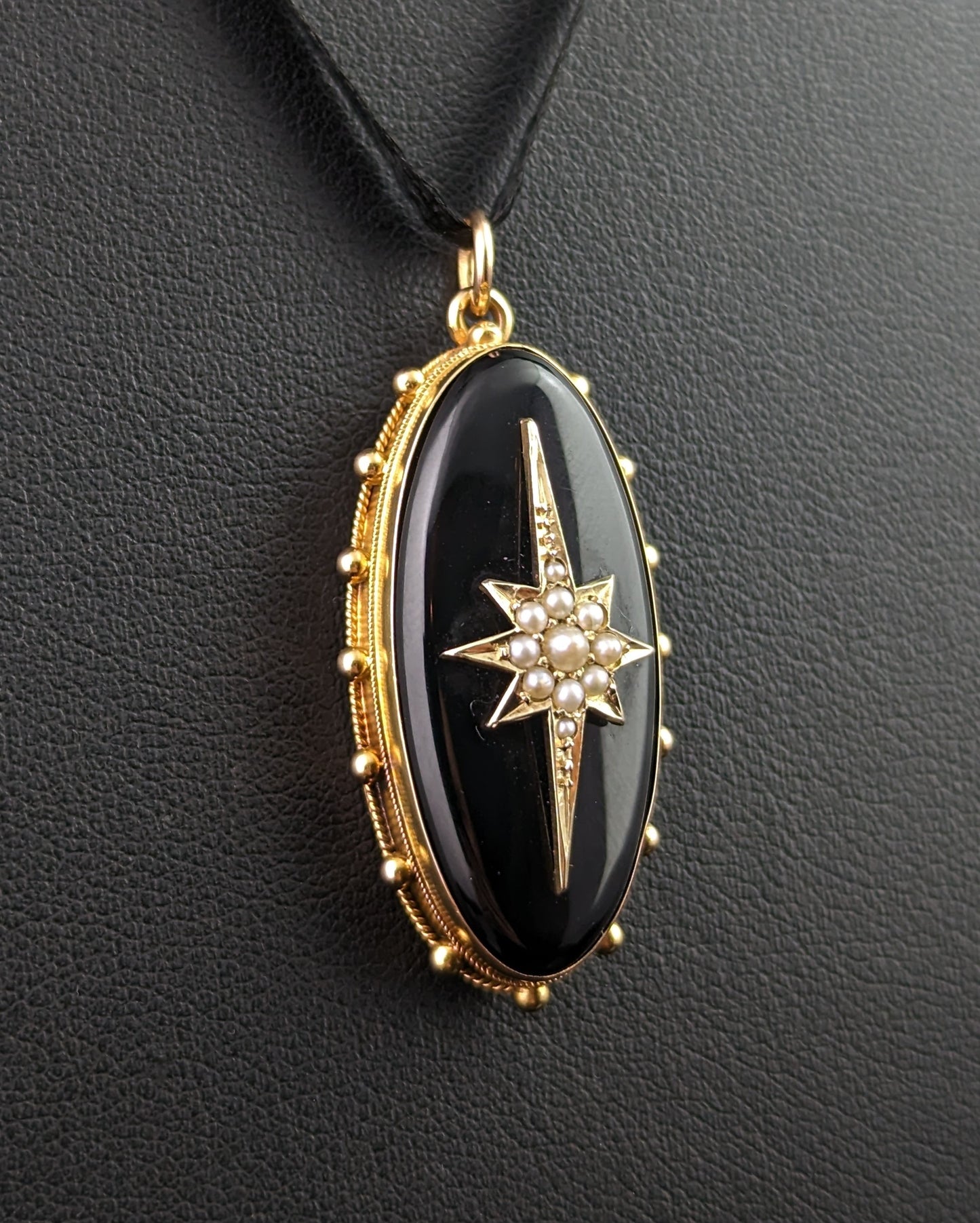 Antique Onyx and pearl mourning locket, Star, 9ct gold