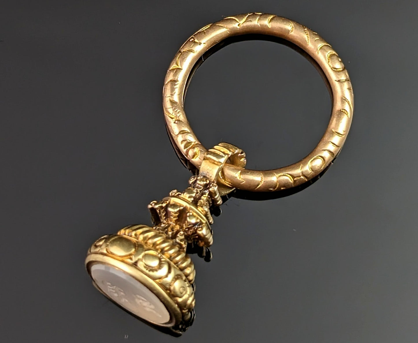 Antique Georgian seal fob pendant, Split ring, Chalcedony