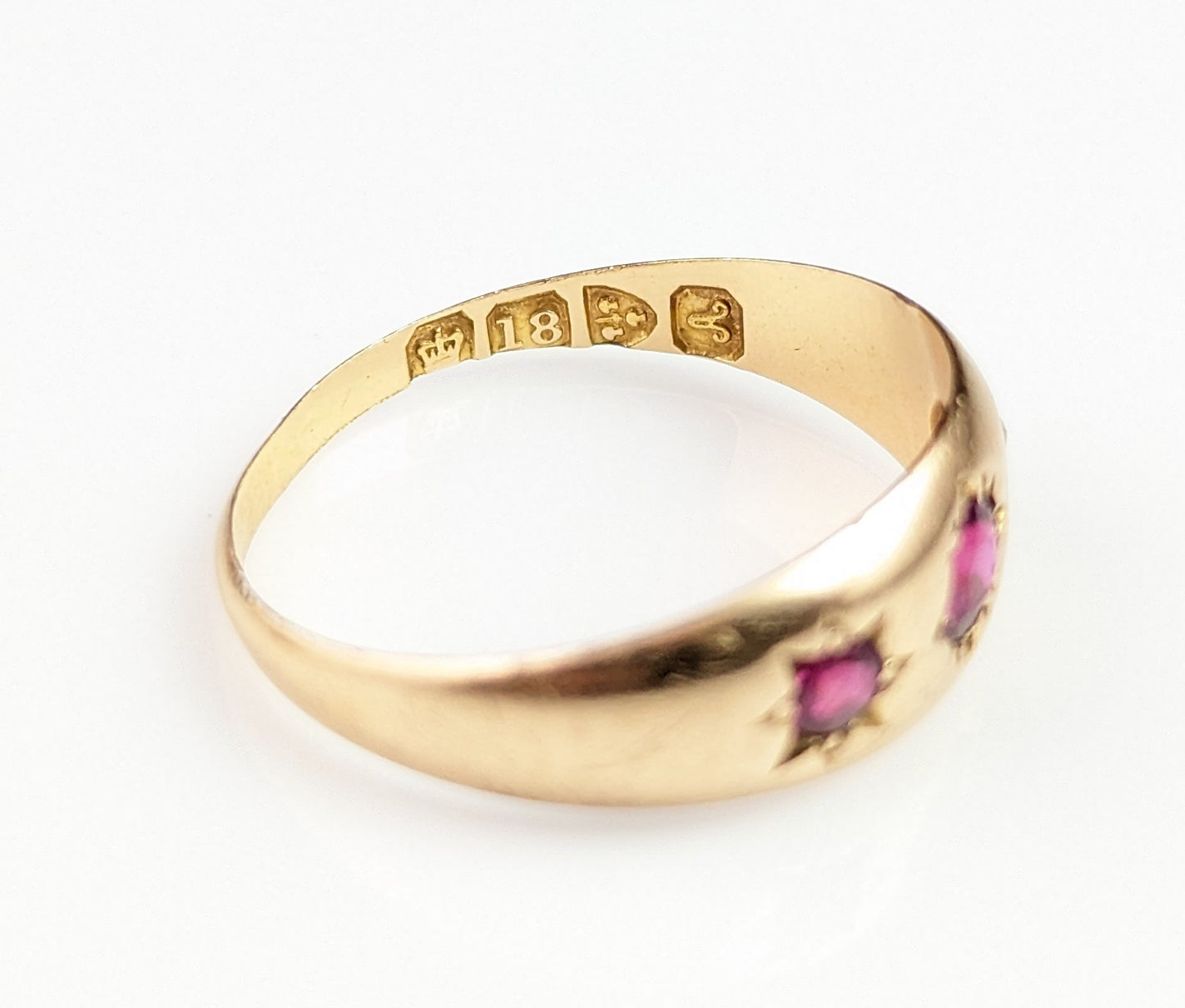 Antique Ruby Gypsy set ring, 18ct yellow gold, Victorian