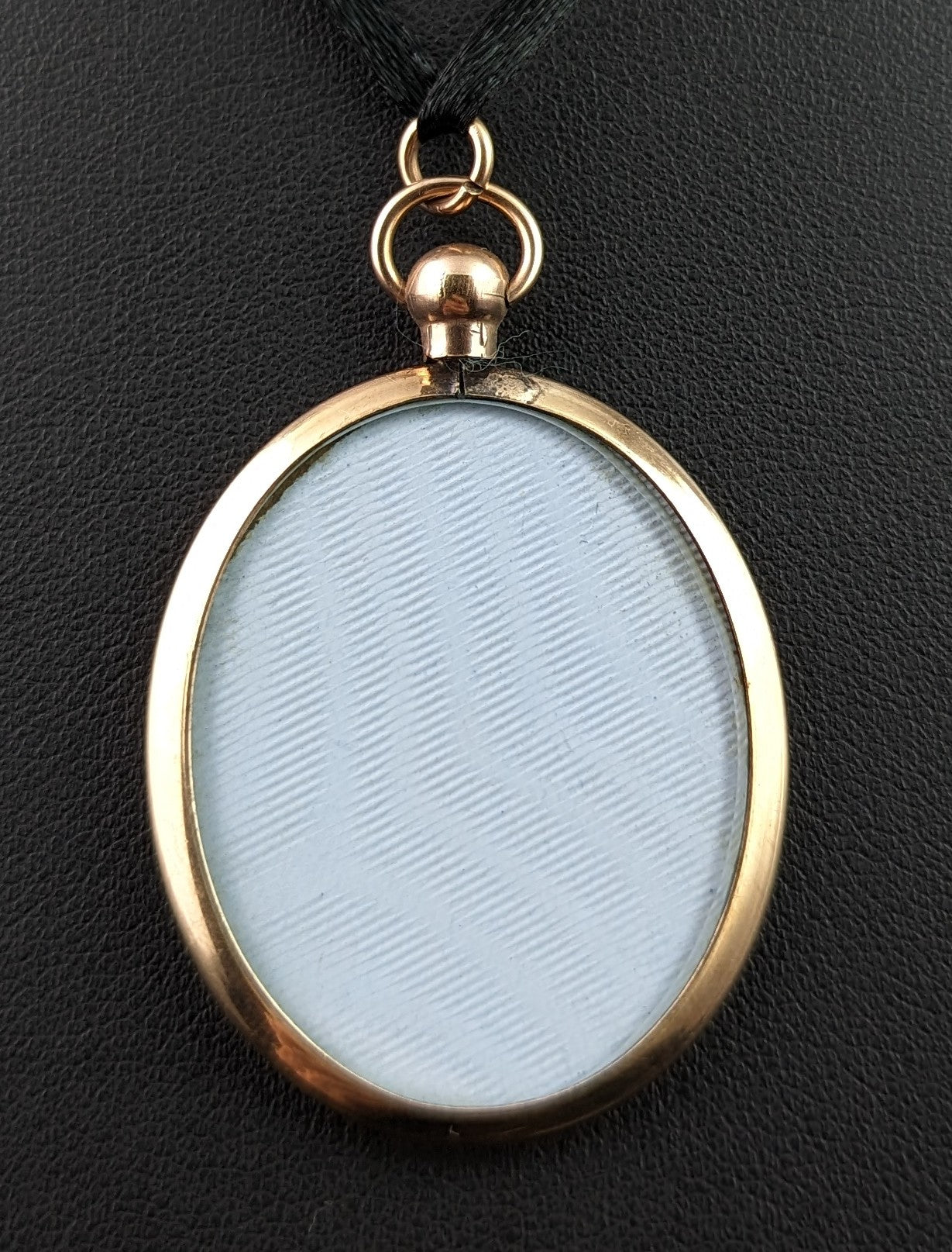 Antique 9ct gold locket pendant, double sided, Edwardian
