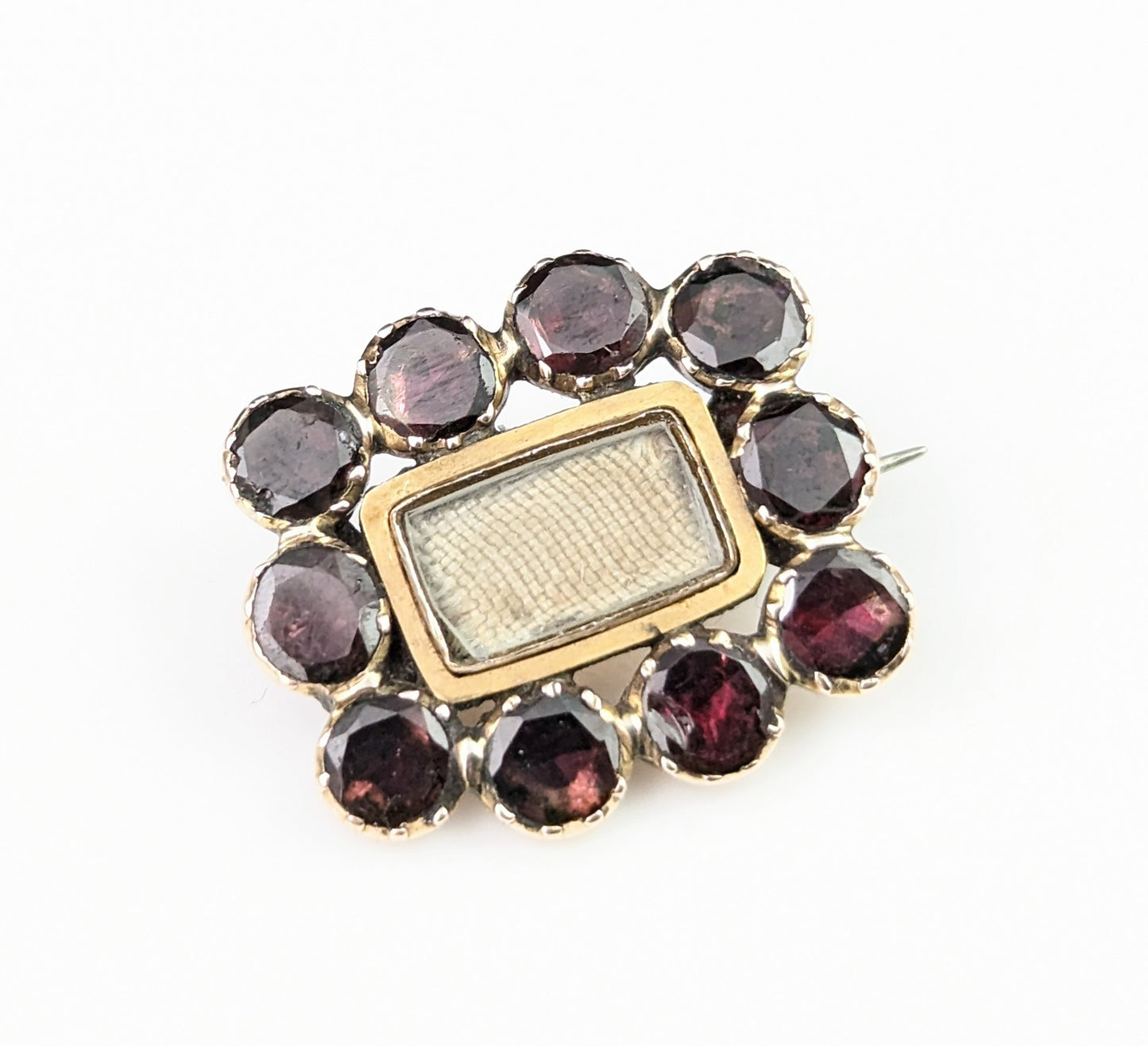Antique Victorian mourning brooch, 9ct gold, Flat cut Garnet, Lace pin
