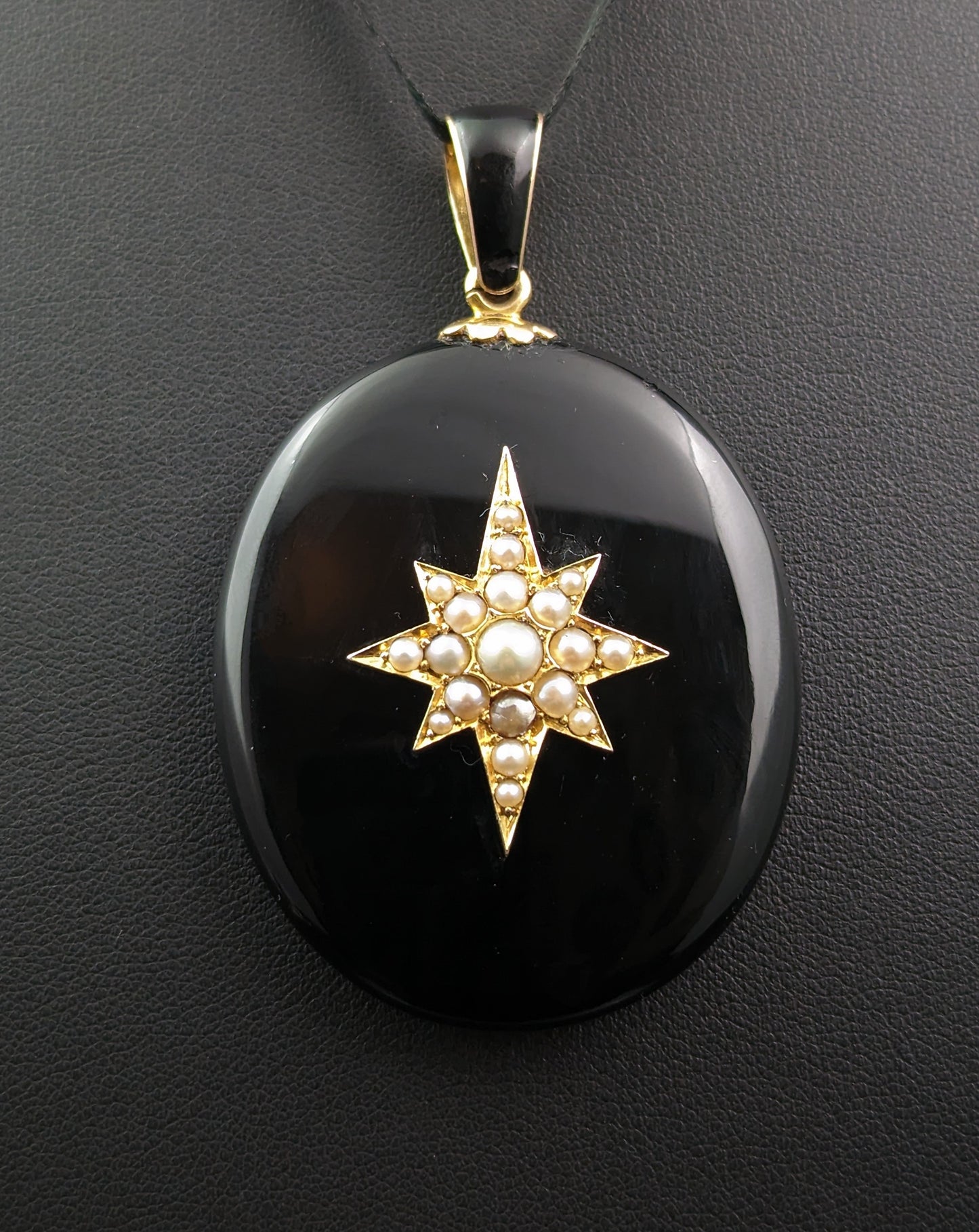 Antique Victorian Mourning locket, 15ct gold and Pearl star, Whitby Jet