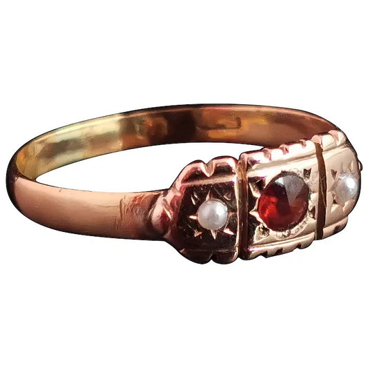 Victorian Garnet and pearl ring, 9ct gold