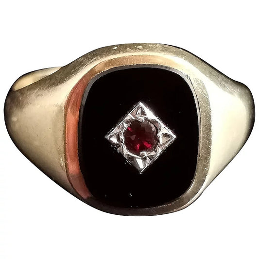 Vintage Onyx and Garnet signet ring, 9ct yellow gold