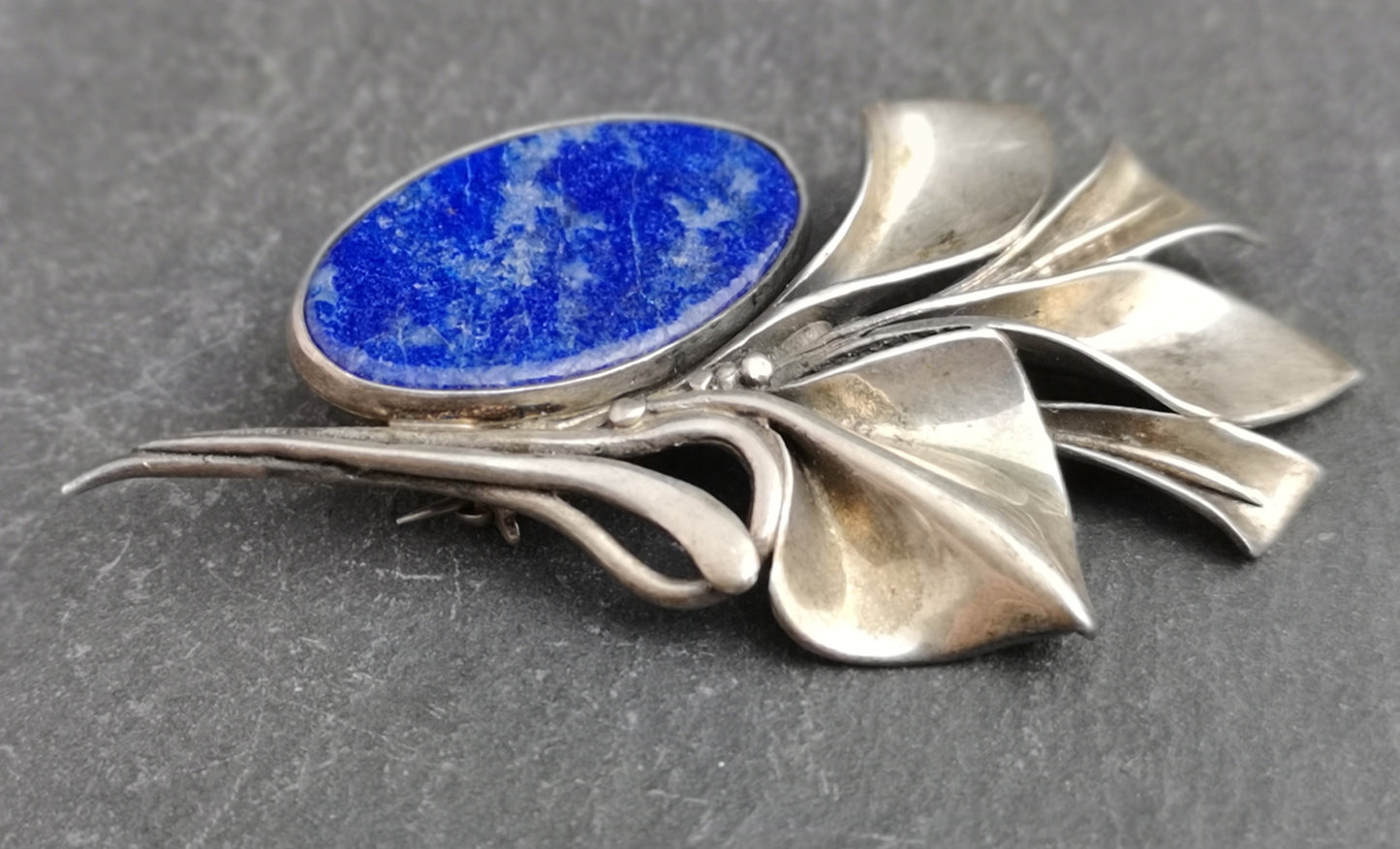Antique Art Nouveau silver and Lapis lazuli brooch